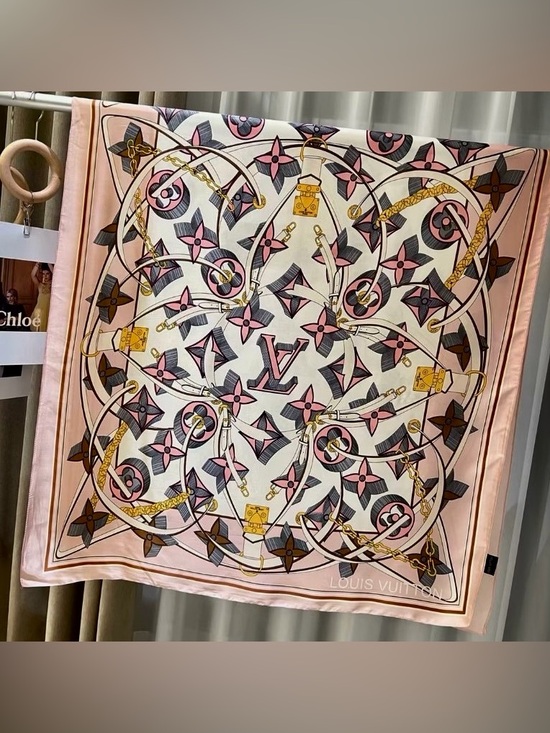 Accessories - Gorgeous Pink & Brown Silk Scarf - NWT